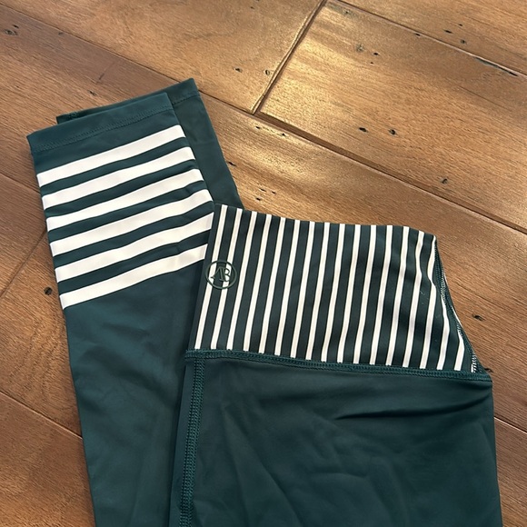 Adison Bay - THE EVERYDAY LEGGING and TOP - Picture 3 of 4